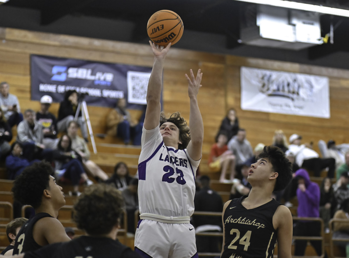 Archbishop Mitty vs Carlsbad Torrey Pines Holiday Classic December 29, 2023 Photo-Justin Fine64
